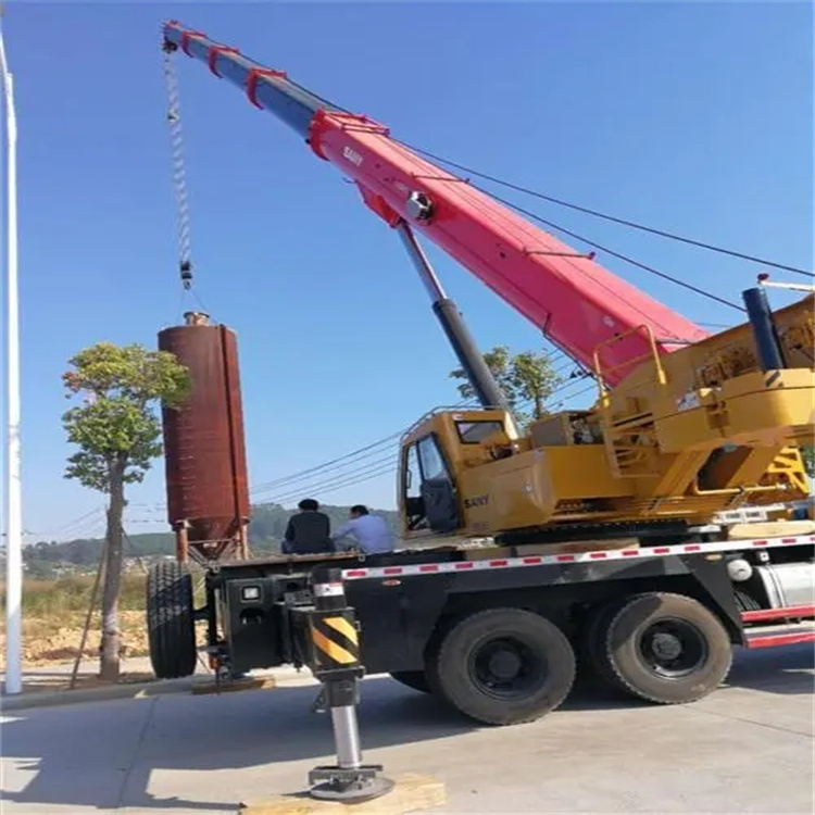 珙县专业吊车租赁多少钱