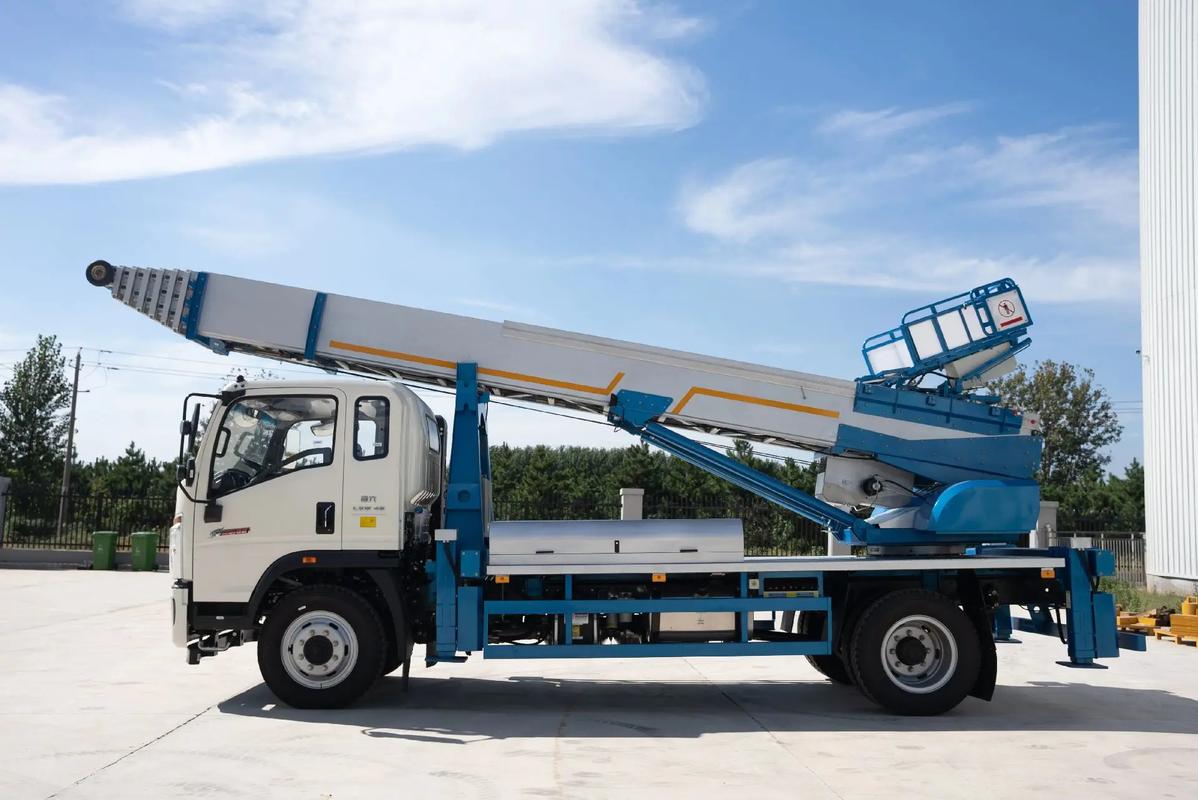 珙县云梯上料车租赁费用